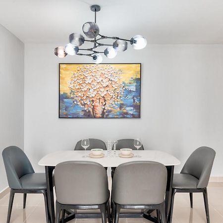 Stellar Cbd Rivergate Apartment - Pool - Free 4G Sim For 3 Nights โฮจิมินห์ซิตี้ ภายนอก รูปภาพ