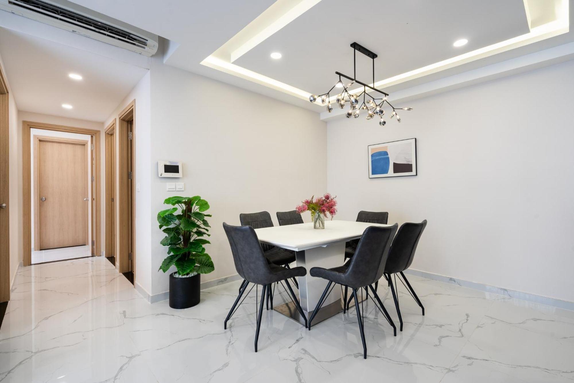 Stellar Cbd Rivergate Apartment - Pool - Free 4G Sim For 3 Nights โฮจิมินห์ซิตี้ ภายนอก รูปภาพ